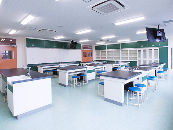 生物・物理室施工例